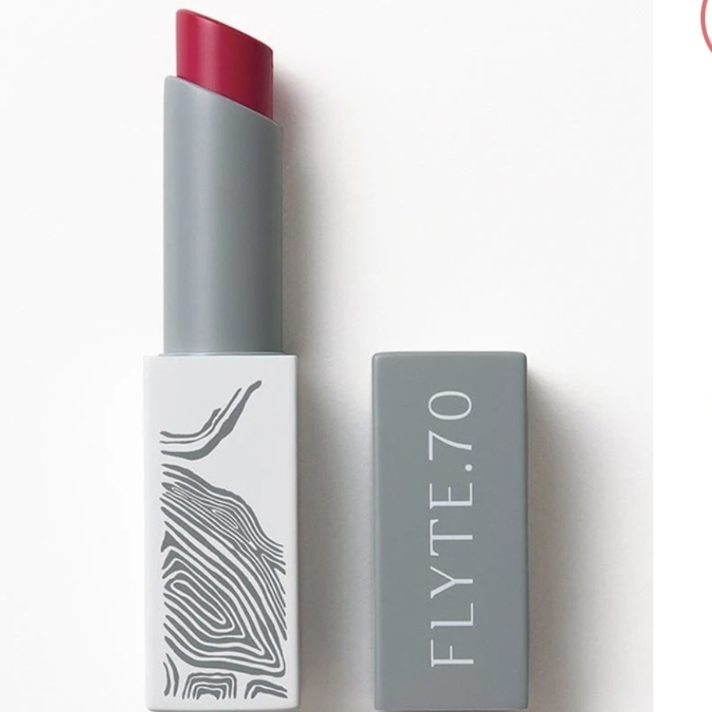 NIB FLYTE.70 B+B LipBlot-Cherry Pie